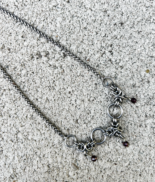 Motif Necklace